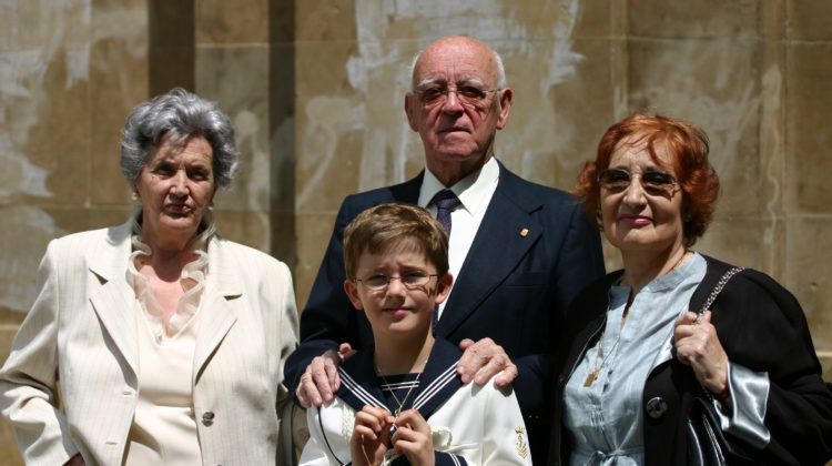 Javier Larequi y familia
